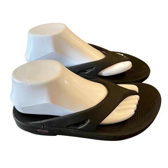 Oofos Original Sport Recovery Flip Flop Sandals Men's Size 6/ Womens 8 Black - Picture 1 of 6